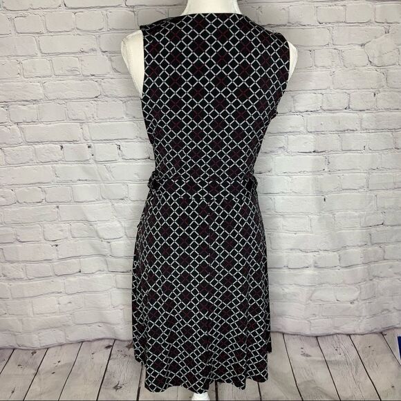 41 Hawthorn Tristana Essential Faux Wrap Dress - Picture 7 of 12